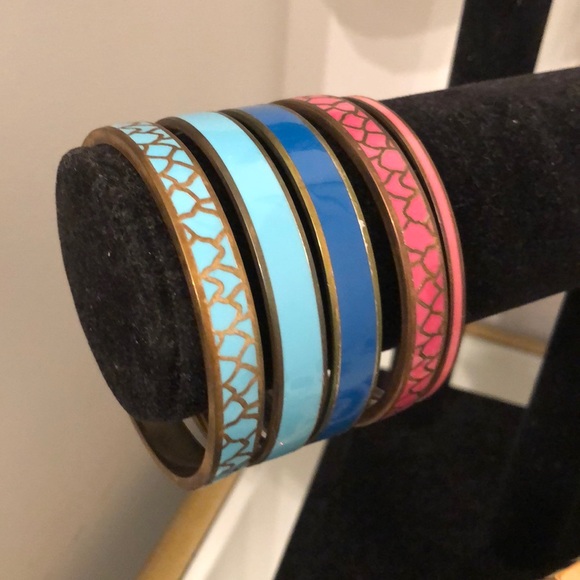 Bracelet Set FREE with Purchase - Picture 2 of 3